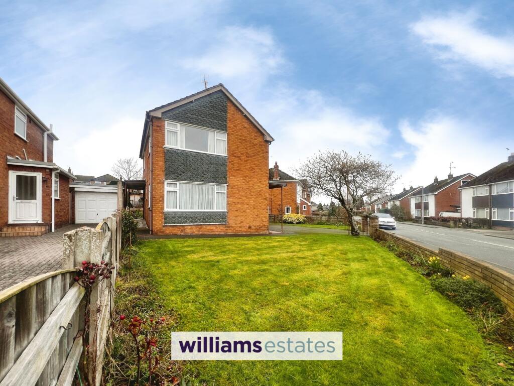 3-bed detached on Hafod Park, Mold, CH7, £249,950