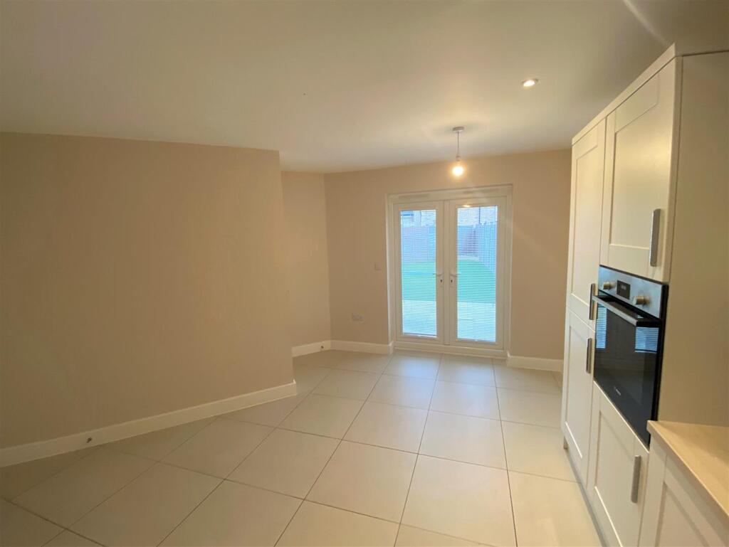 House in South Holland, Pinchbeck - View 4