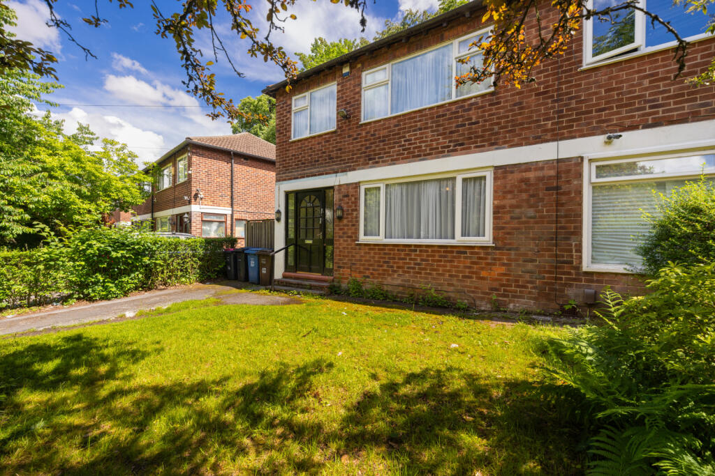 House in Salford, Broughton Park - View 2