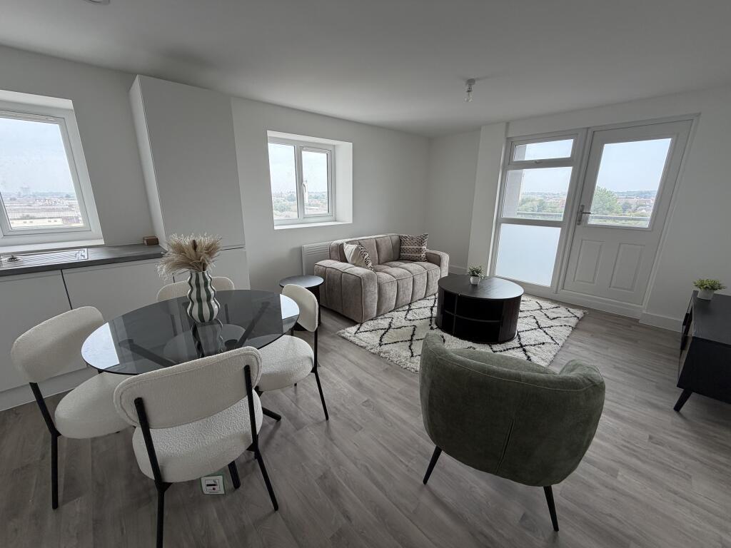 Apartment in Liverpool - View 3