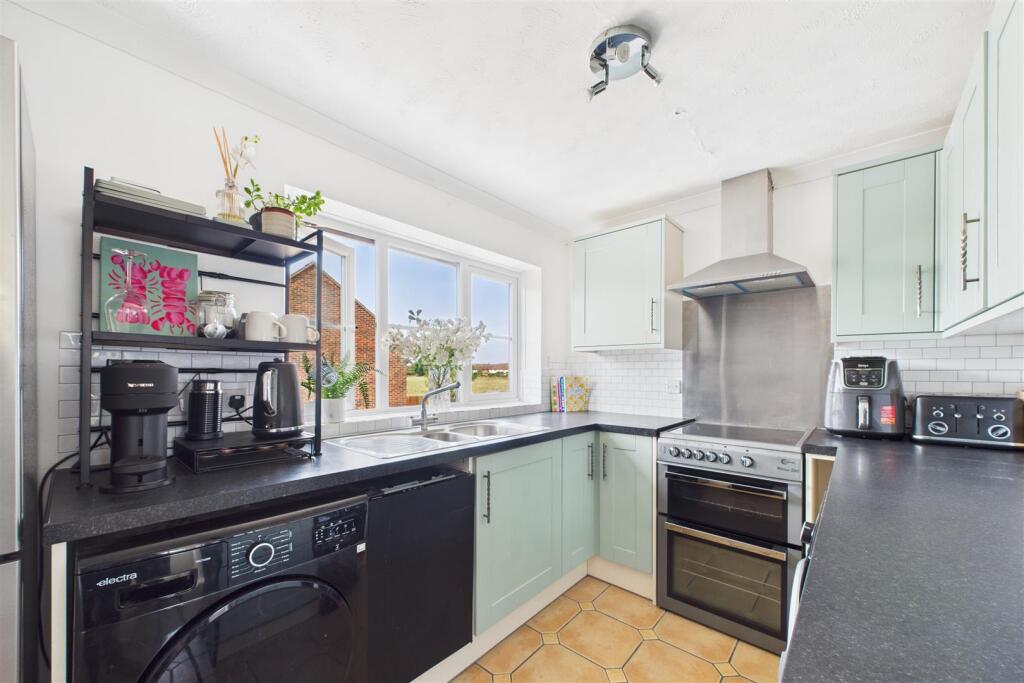 Bayley Road, Tangmere - View 5