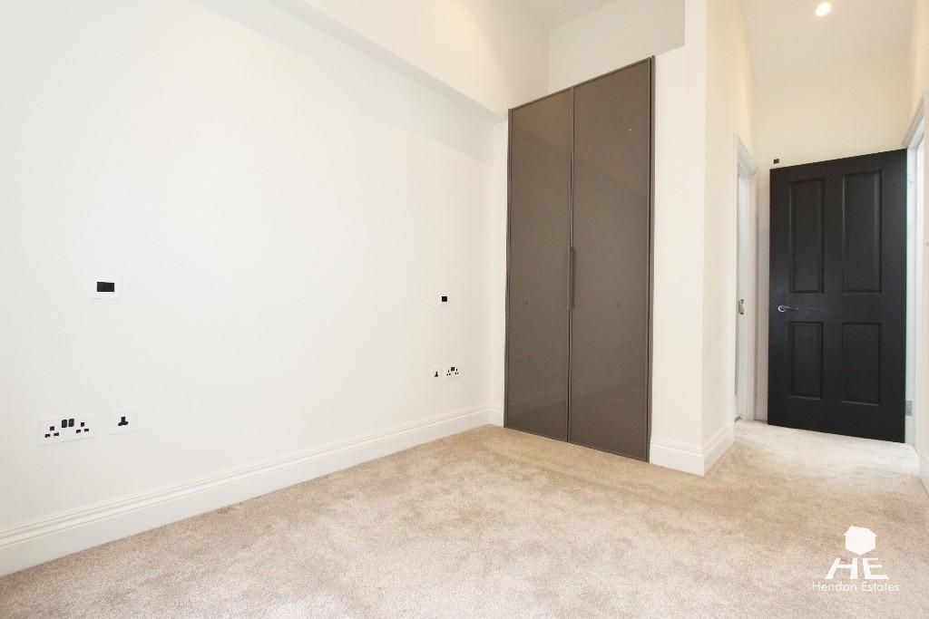3 bedroom mews property for rent