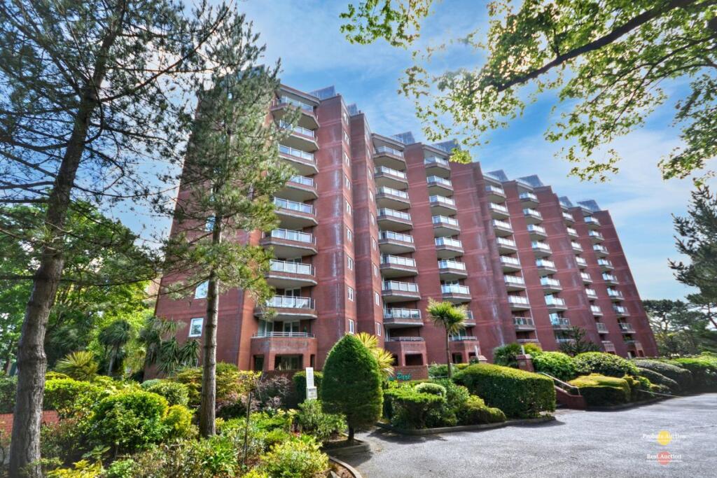 Main image of property: Flat 21 Green Park, Manor Road, Bournemouth, Dorset, BH1 3HR