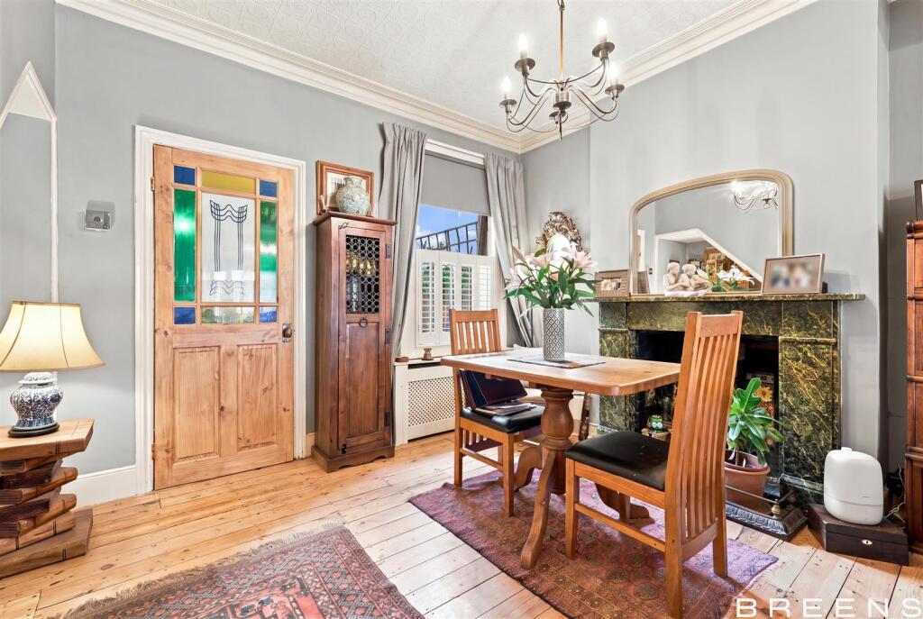 House in London - More