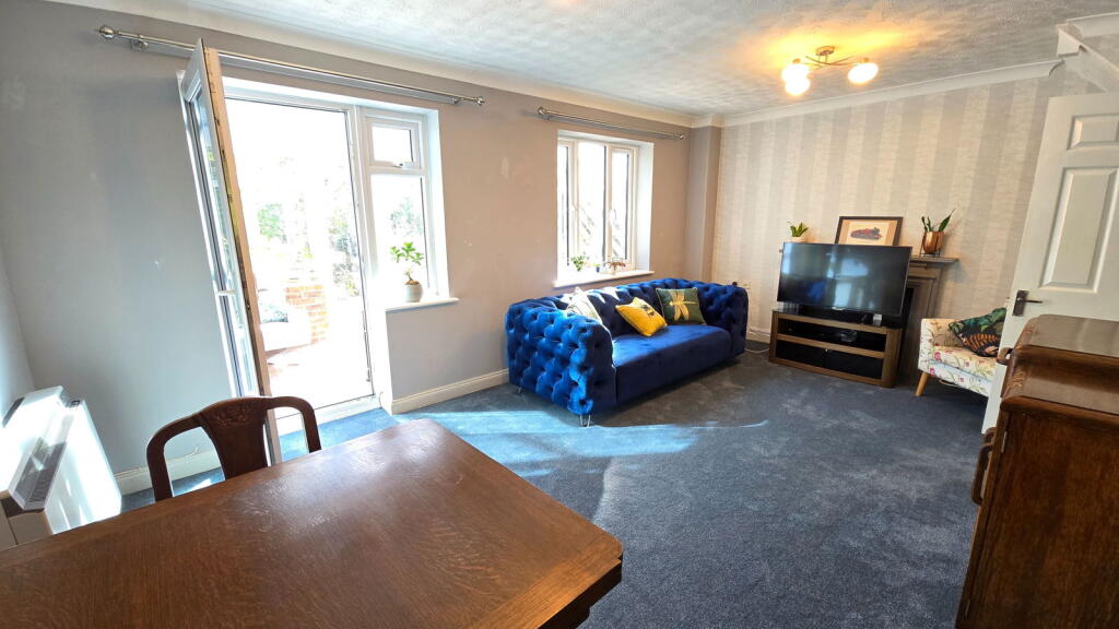 Watermill Court, Bath Road, Woolhampton, Reading, RG7 5RD photo 3