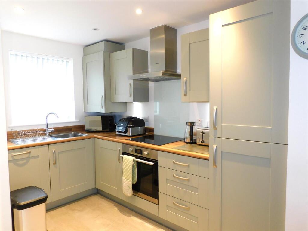Shearwater Way, Seaton photo 3