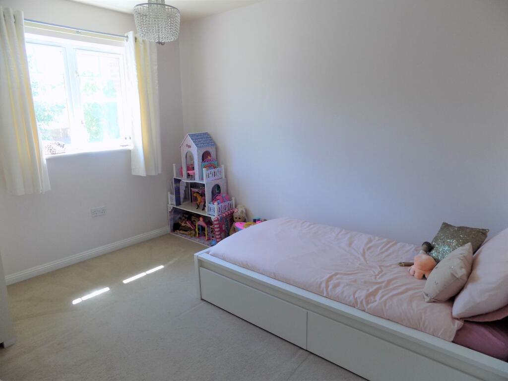 Nightingale Way, Bingham, NG13 - View 6