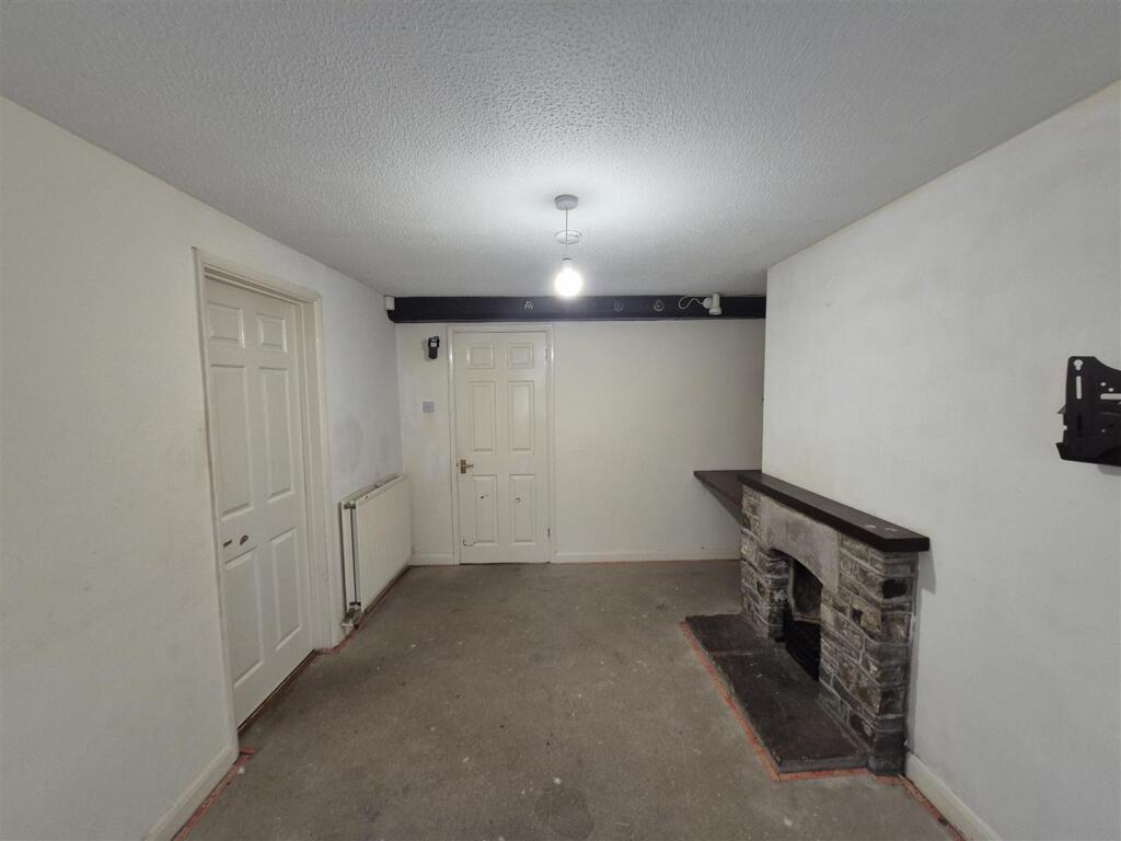 House in Chipping Sodbury, Sodbury - View 5