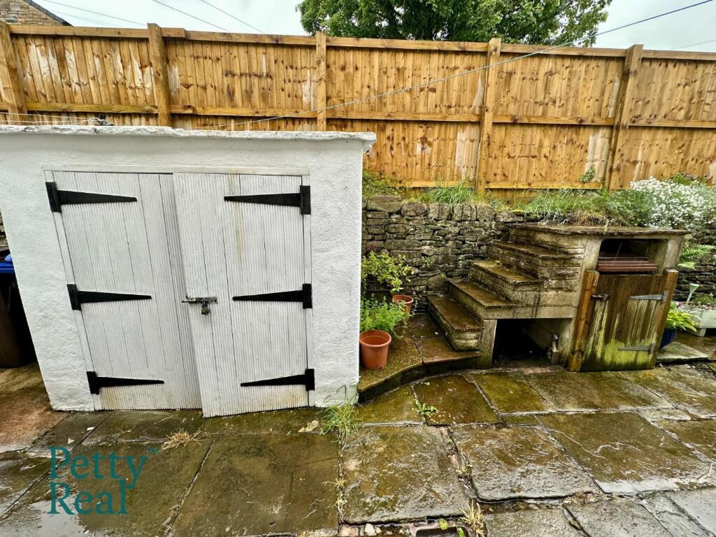 Gisburn Road, Blacko - View 3