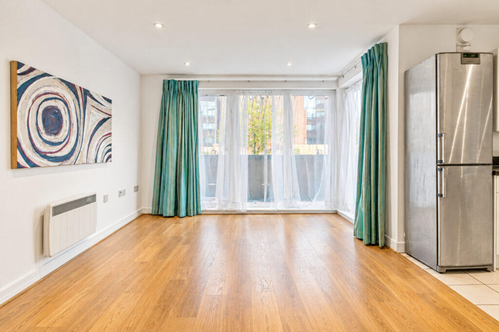 Apartment in Guildford - View 4
