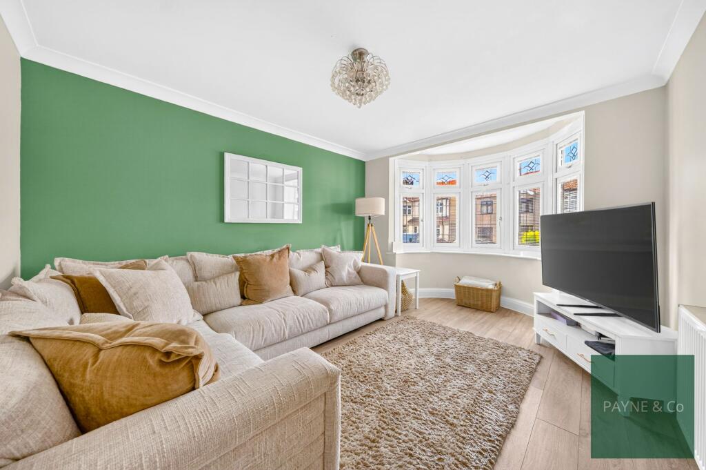 House in London - View 2