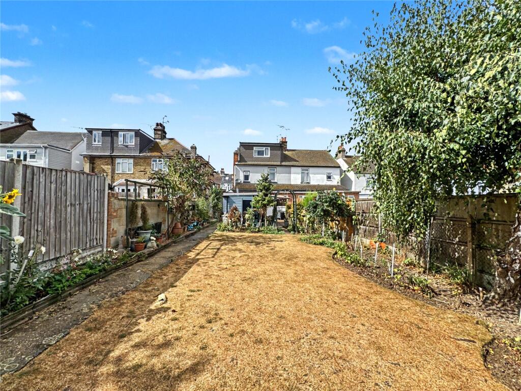 House in Gillingham, Twydall - View 2