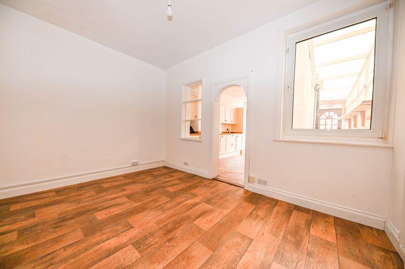 House in Portsmouth - View 5