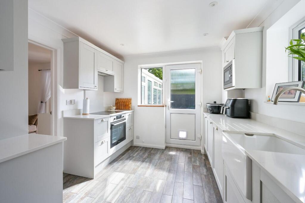 House in Kingston upon Thames - View 3