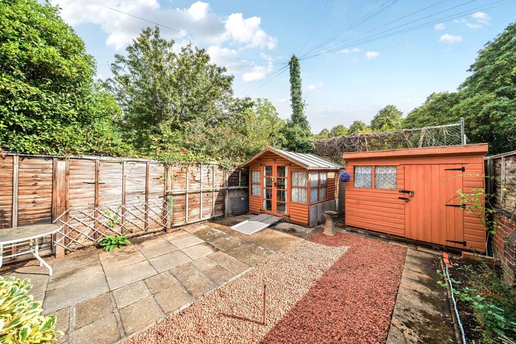 House in Doncaster, City Centre, Hyde Park - View 4