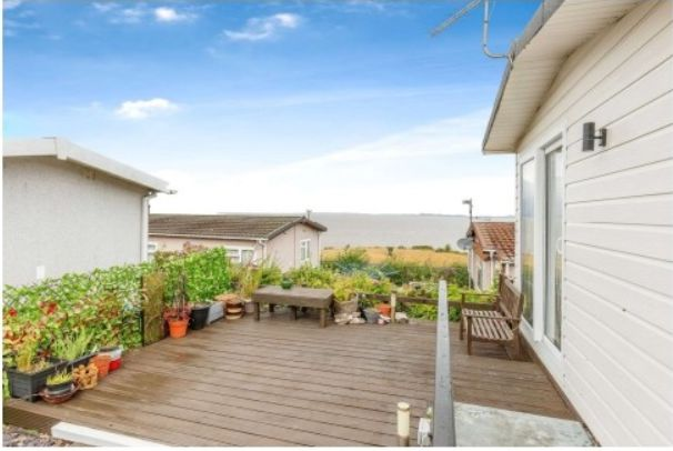 House in Portishead, Redcliffe Bay - View 2