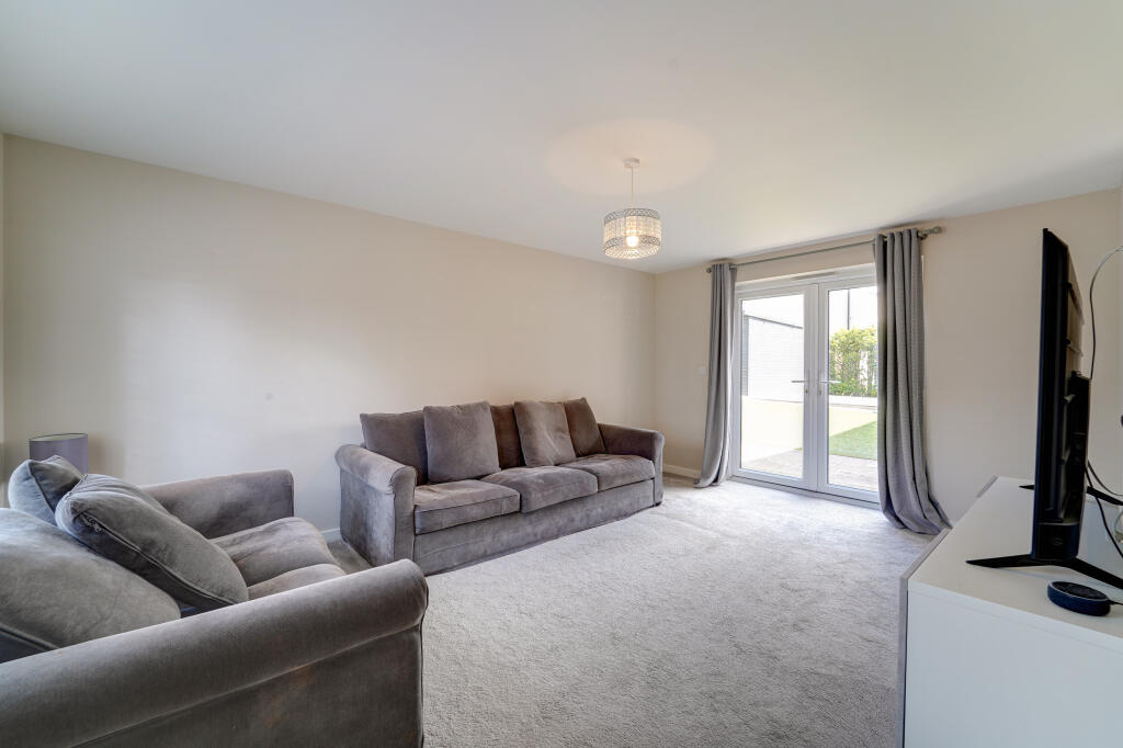 House in Meppershall, Central Bedfordshire - View 3