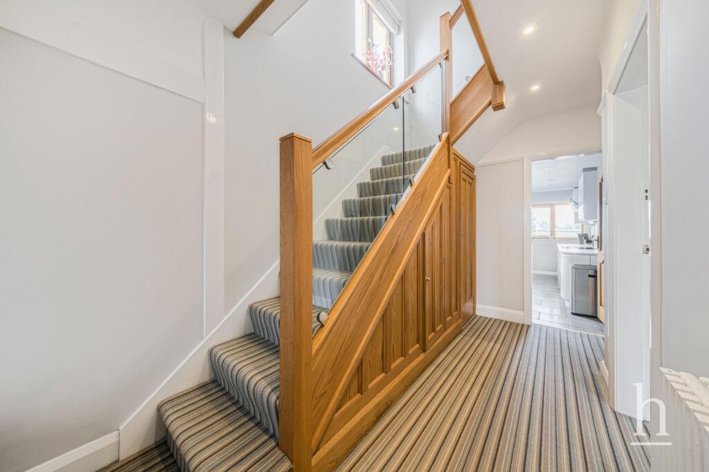 Heathbank Avenue, Wirral, CH61 - View 5