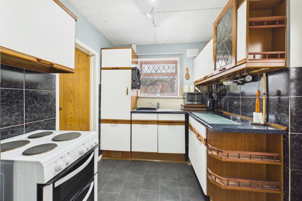 Lupton Crescent, Lowedges, S8 7NA photo 4