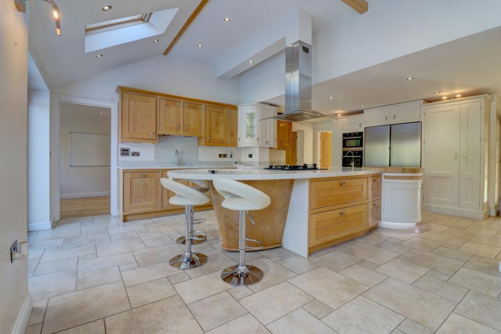 House in Lacey Green, Buckinghamshire - View 4