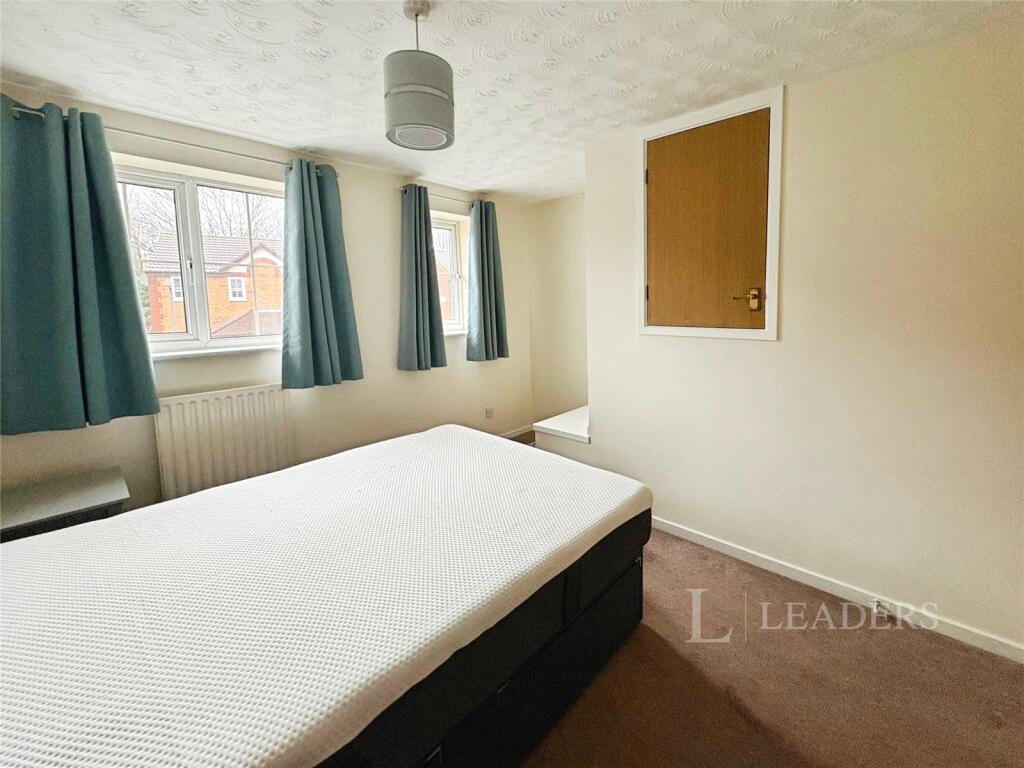 Knowesley Close, Bromsgrove, Worcestershire, B60 photo 4