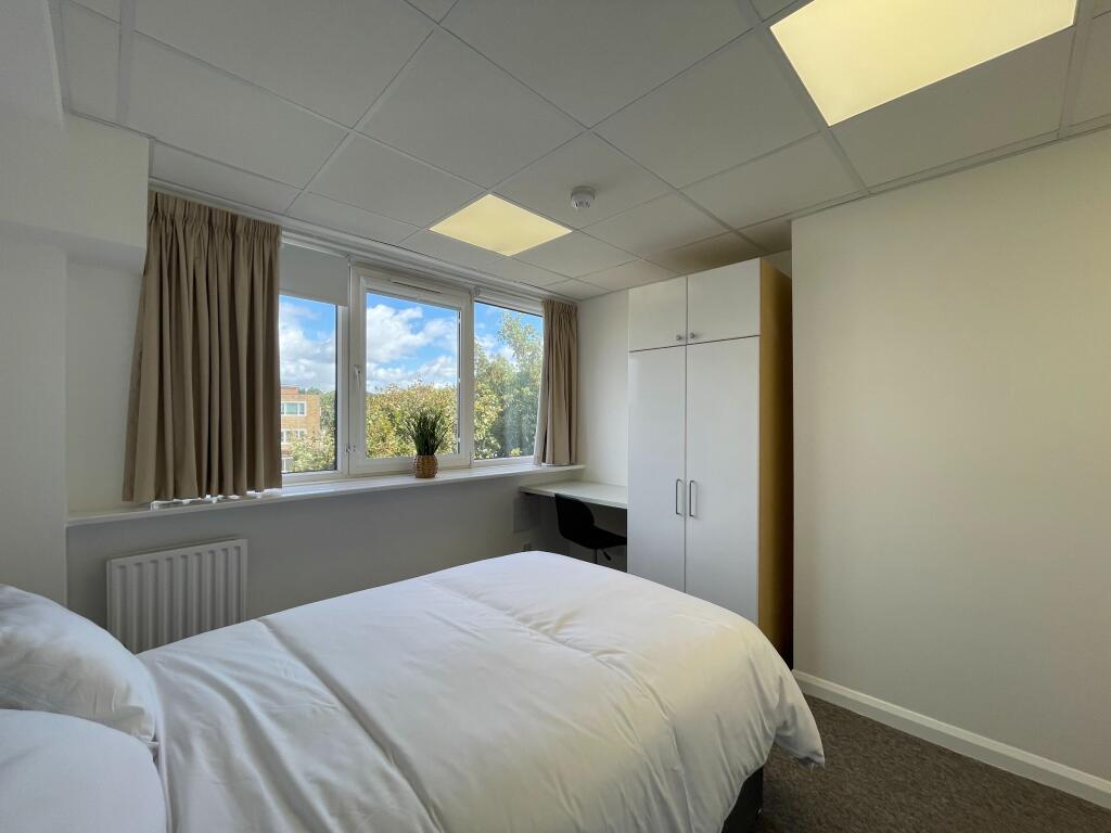 House in Brighton - View 2