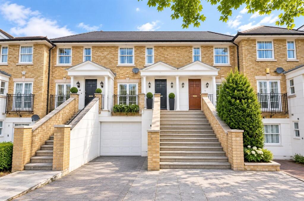 Main image of property: Goodwyn Avenue, Mill Hill, NW7