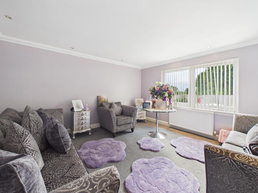 House in Motherwell, Thankerton - View 2