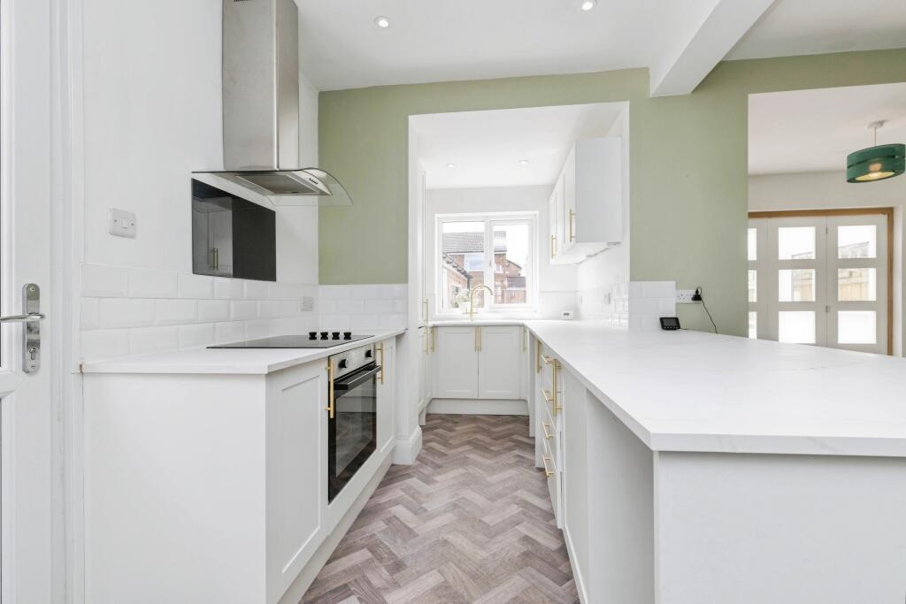 Farndale Crescent, Darlington, DL3 photo 4