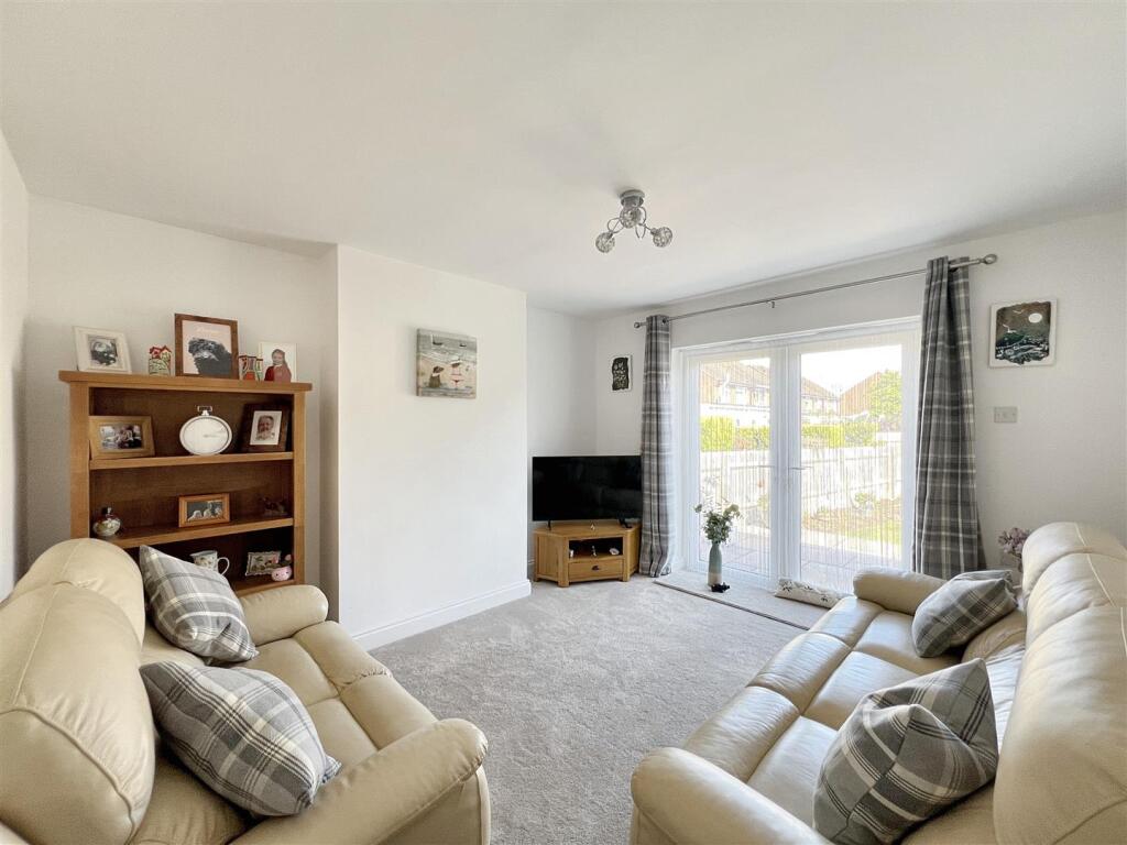 Parsons Road, Irchester, Wellingborough photo 4