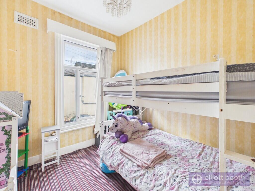 21 Amberbanks Grove photo 4