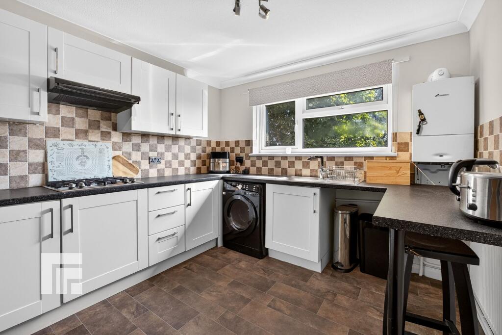Apartment in Cardiff, Radyr, Radyr and Morganstown - View 3