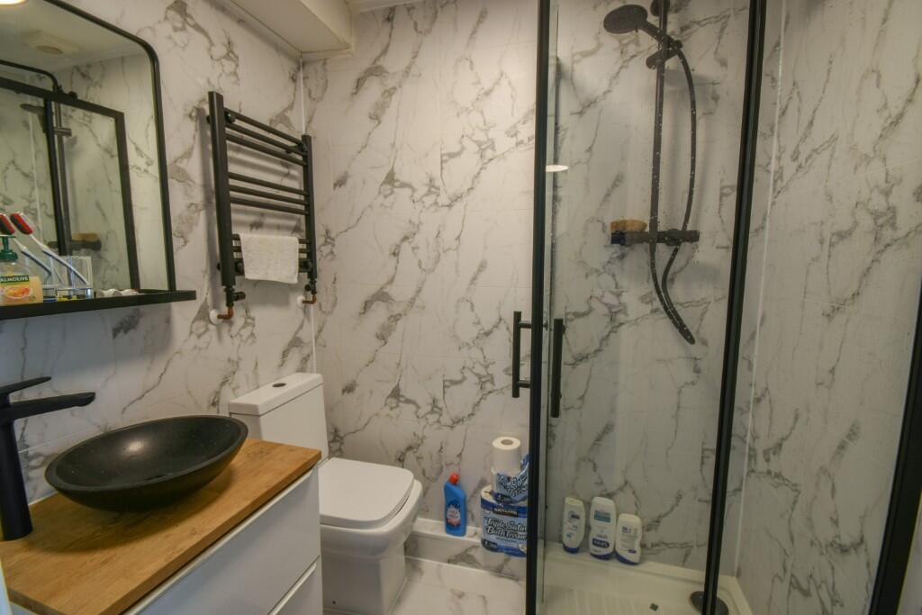 Apartment in Newcastle upon Tyne, Tyne and Wear - View 5
