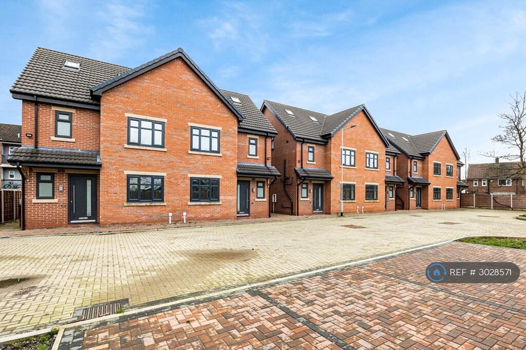 House in Stockport - View 5