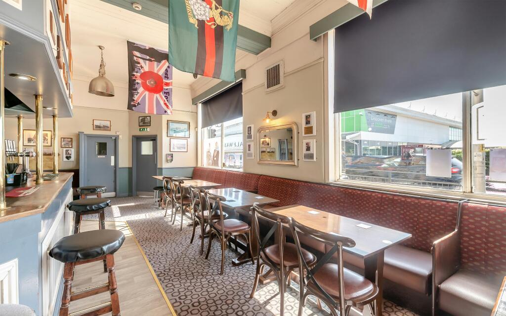 8682757-interior08.jpg