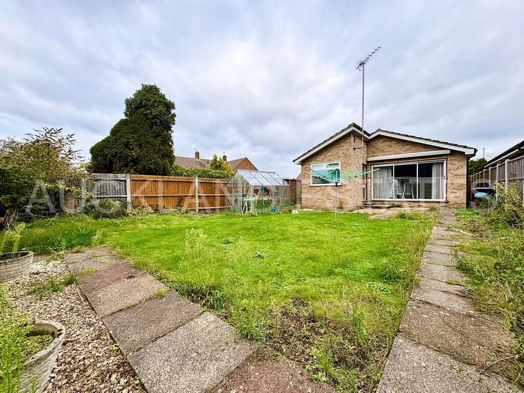 Additional image 2 of Knolles Crescent, Welham Green