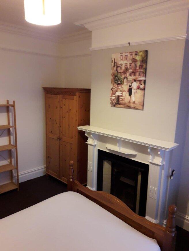 House in Wolverhampton, Tettenhall - View 4