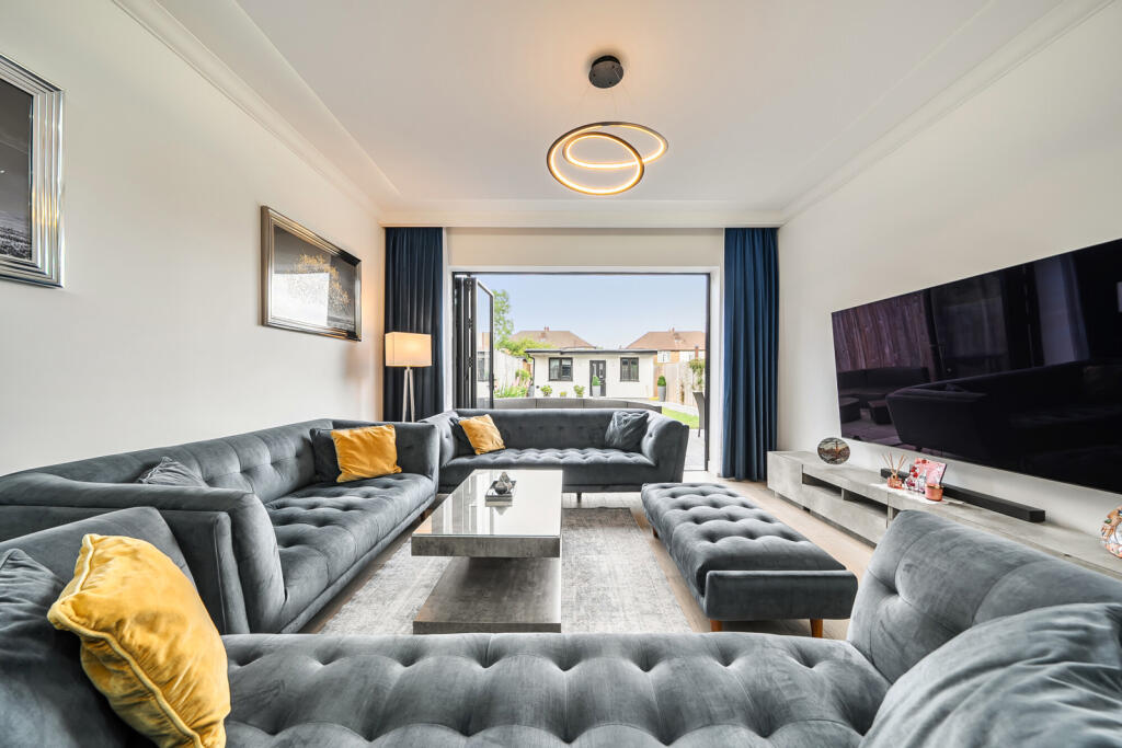 House in Harrow - More