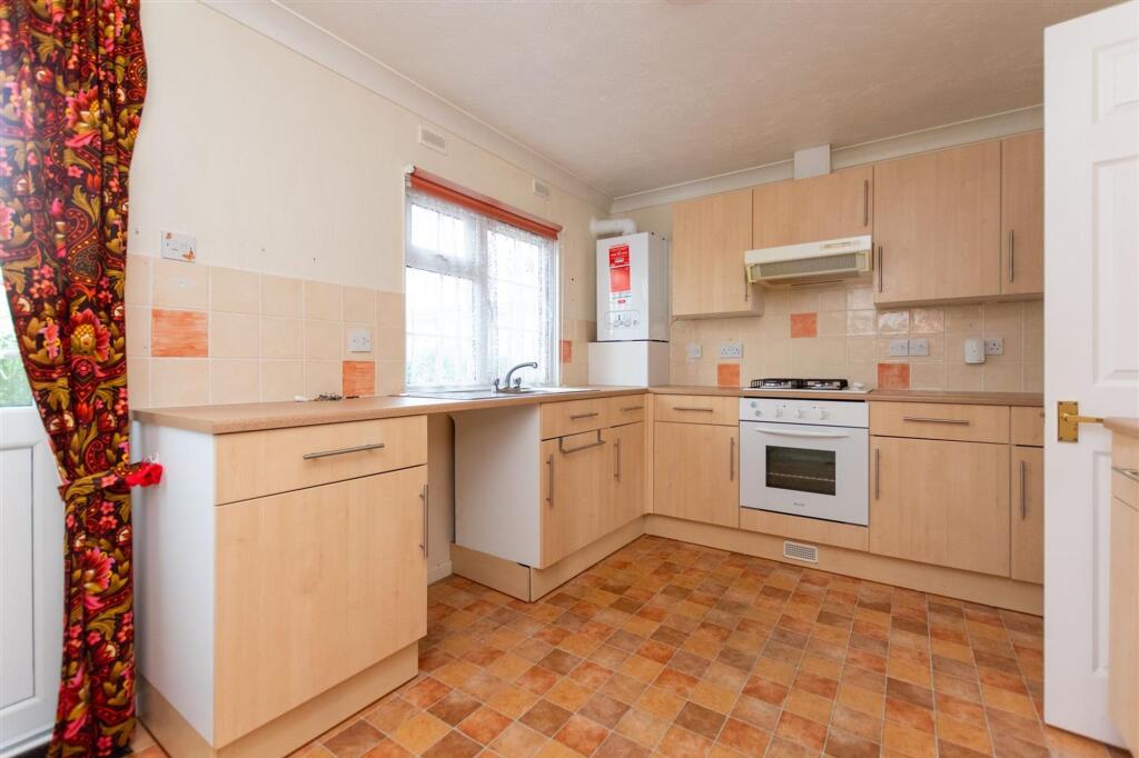 Adbolton Lane, West Bridgford, NG2 photo 4