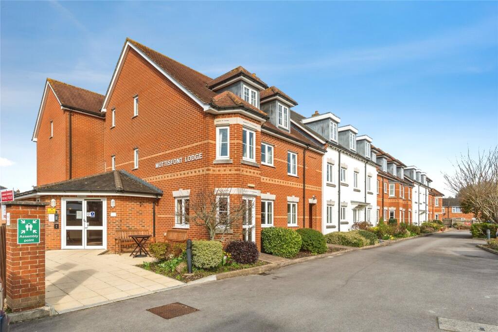 Main image of property: Alma Road, Romsey, Hampshire, SO51