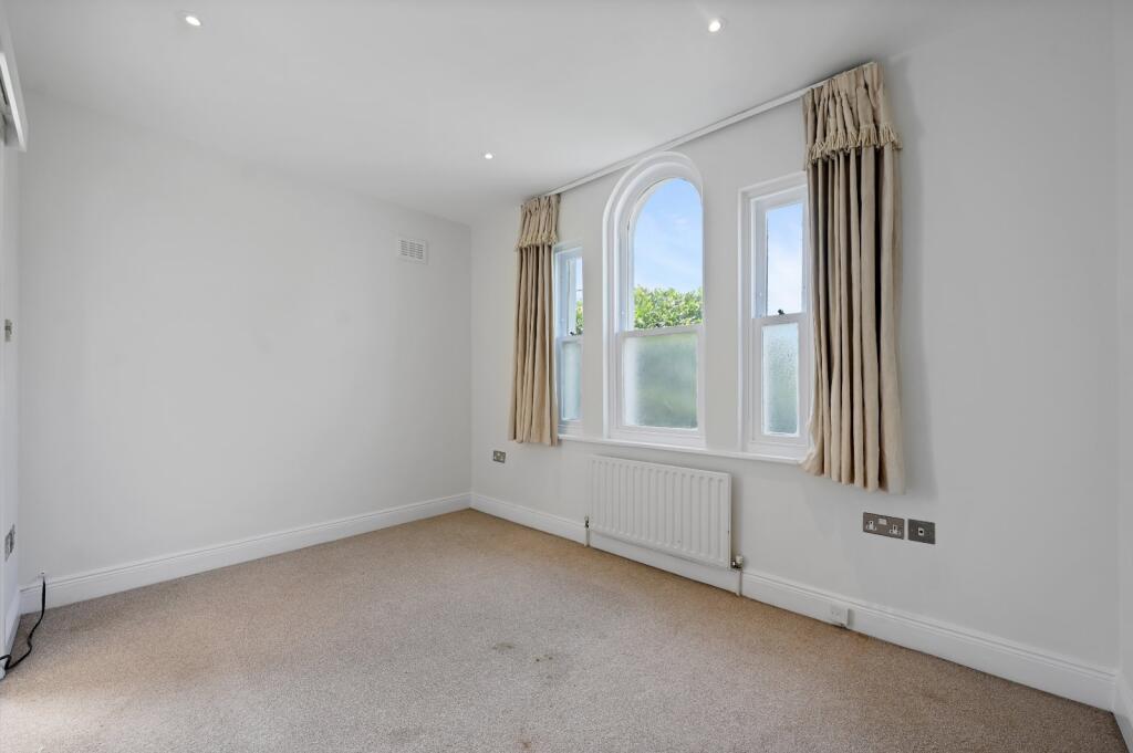 House in London, Brook Green - More