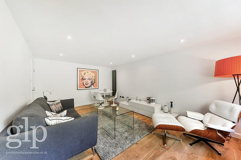 Apartment in London, Paddington - More