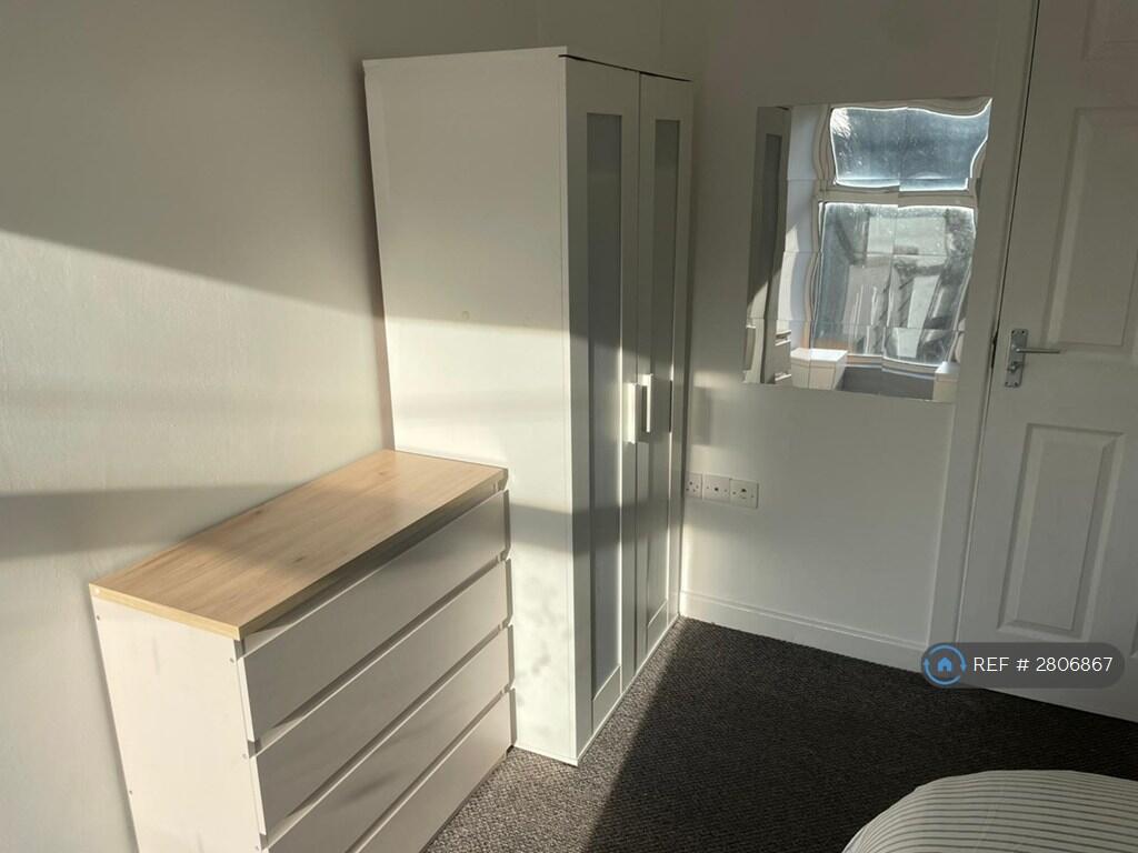 Main image of property: Wilderspool Causeway, Warrington, WA4