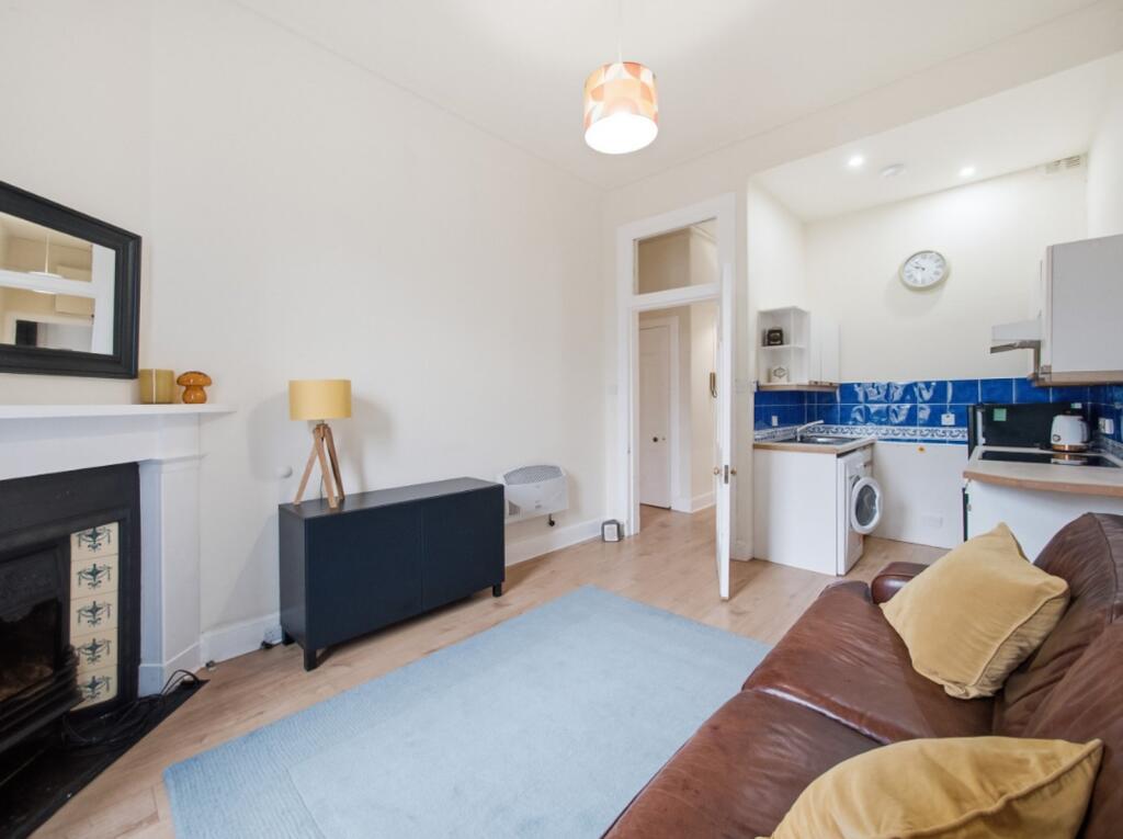 Apartment in Edinburgh - View 5