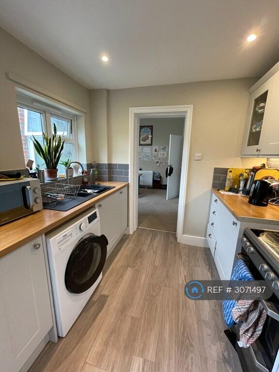 House in Brighton - View 5
