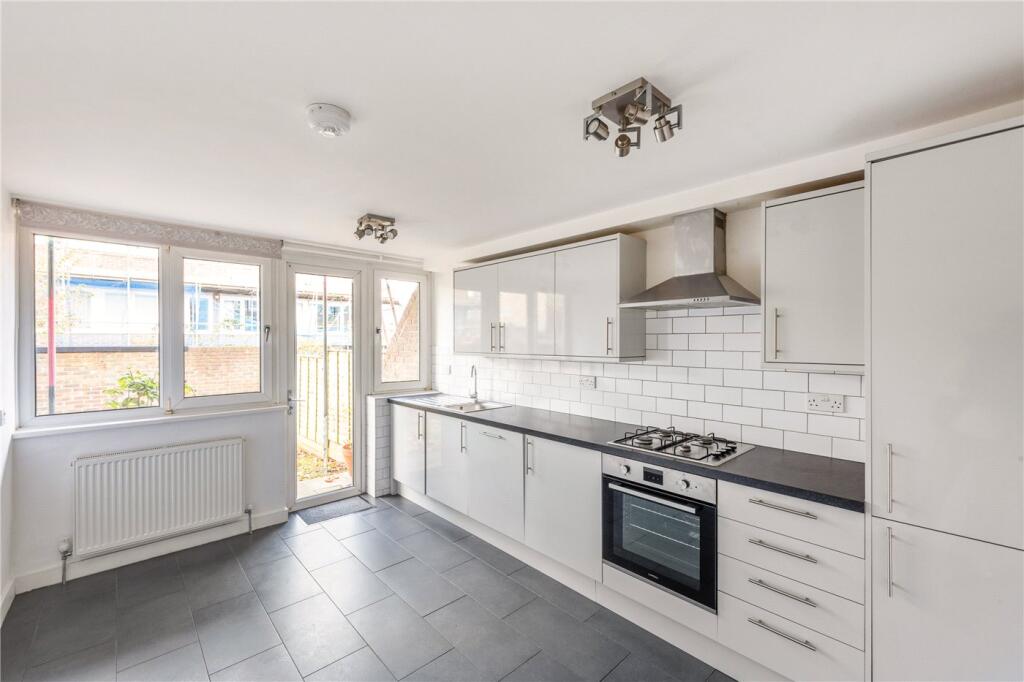 Fairstead Walk, Popham Street, London, N1 - View 2