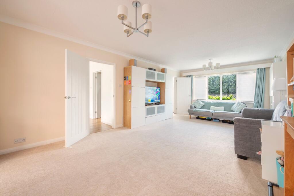 Clay Lane, Jacobs Well, Guildford, Surrey, GU4 photo 4