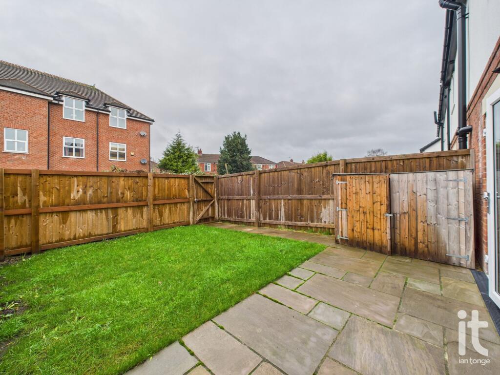 11 Vine Street, Hazel Grove, Stockport, SK7 photo 4