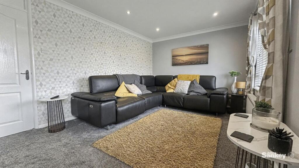 House in Ashfield, Sutton in Ashfield, Dalestorth - More