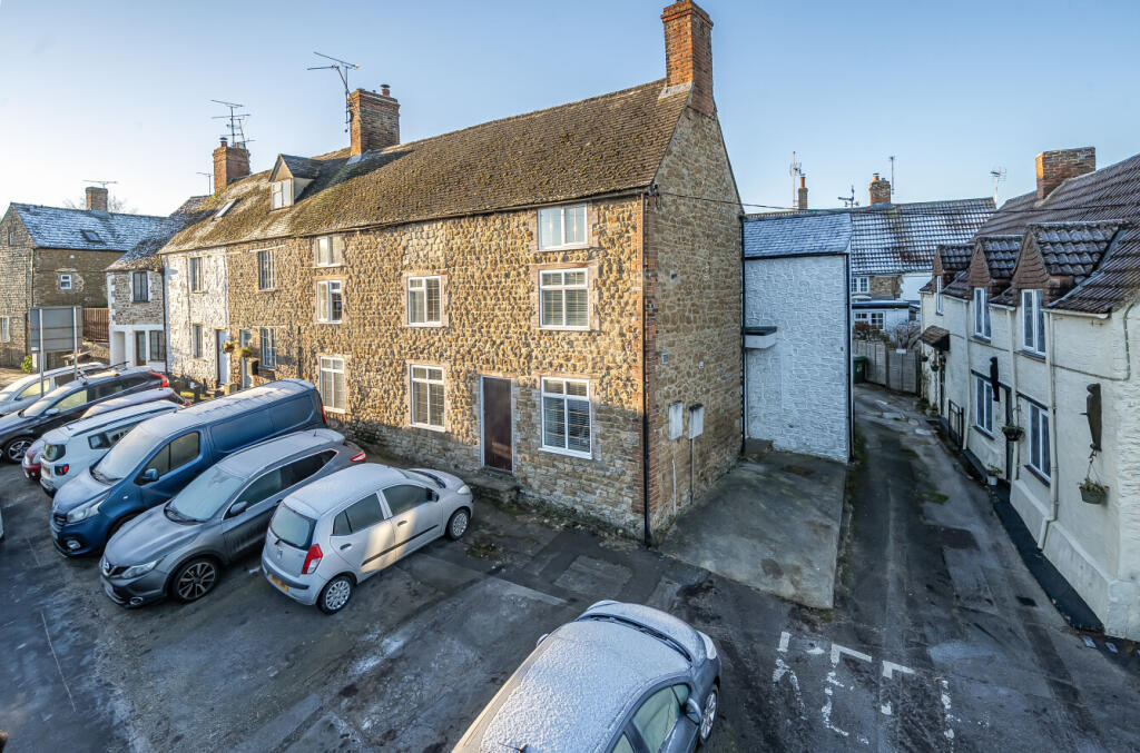 Main image of property: Gravel Walk, Faringdon, Oxfordshire, SN7